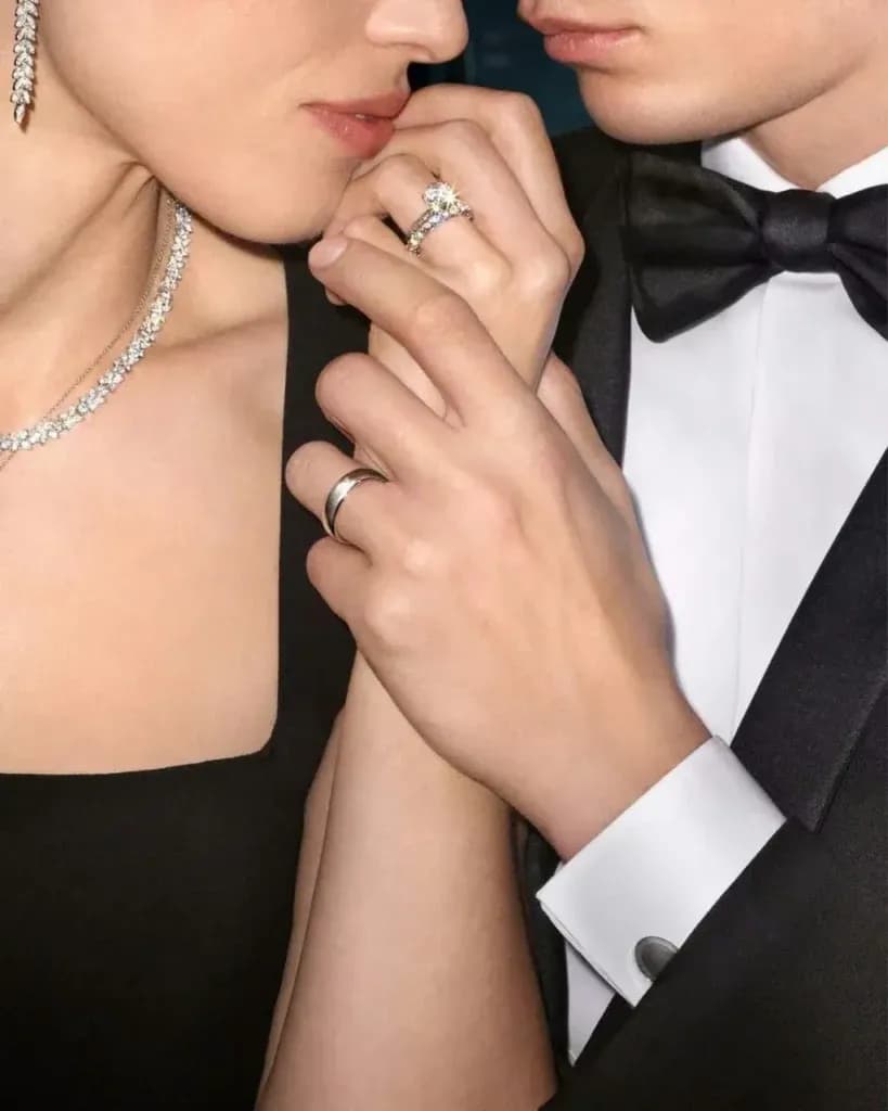 L’OFFICIEL – Anel solitário: Conheça a origem da joia que simboliza o amor