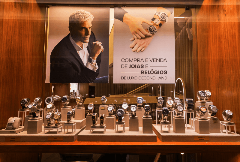 Por que comprar joias e relógios de luxo secondhand em 2026